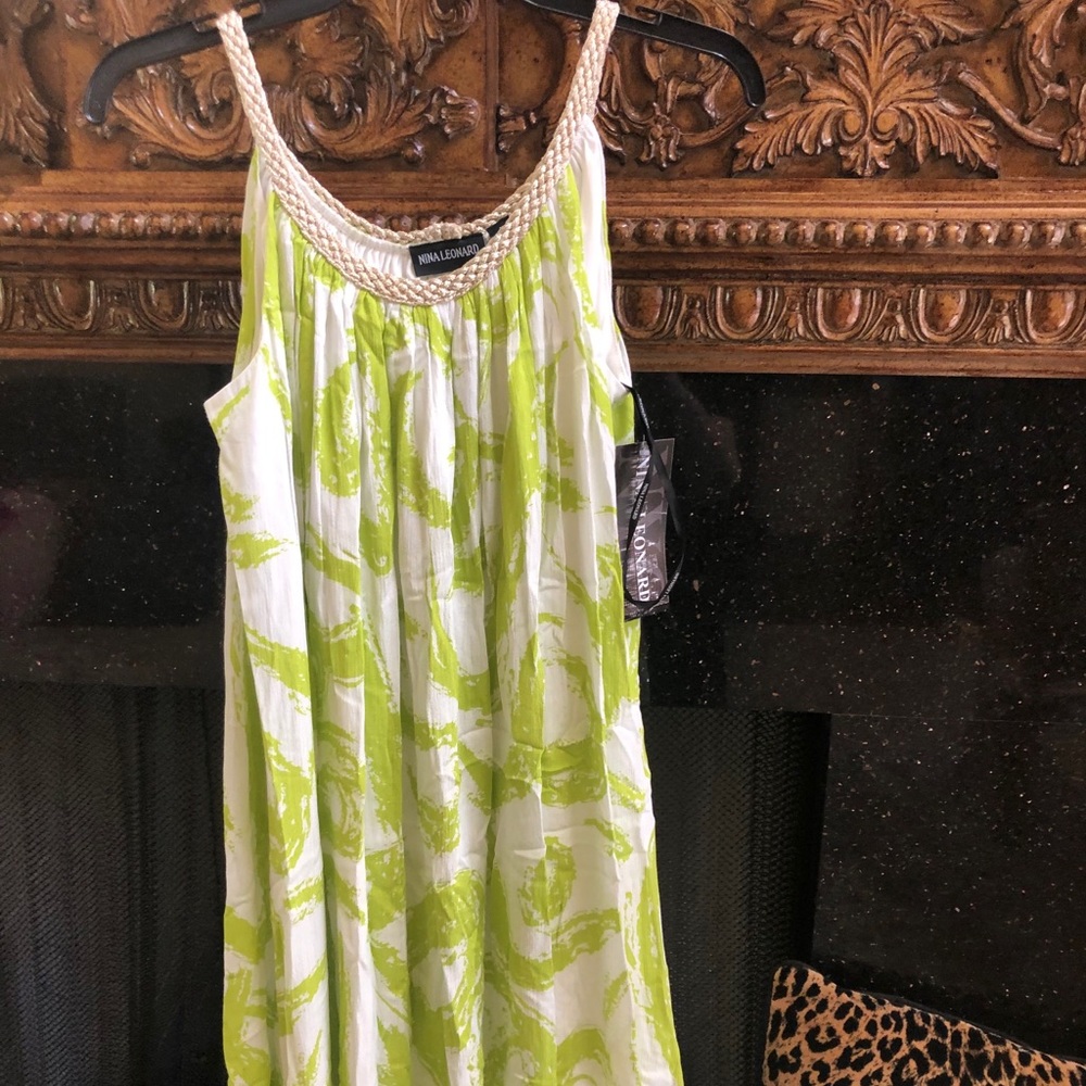 Nina Leonard short flowy dress size L